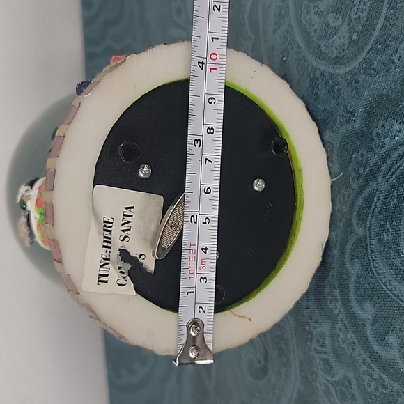 Santa Snowglobe Music "Here Comes Santa Claus" Christmas Folk Art - Picture 11 of 11